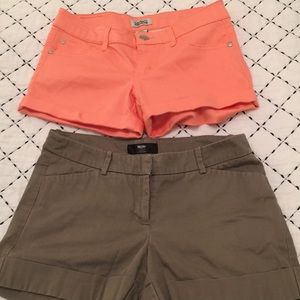 Coral shorts